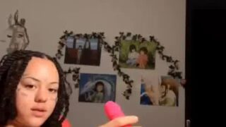 Ppcocaine Puts Dildo In Shaved Cunt While Vibrating Onlyfans leak