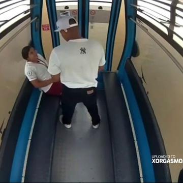 Video Porno Filtrado Pareja Follando En La Aerovía De Guayaquil
